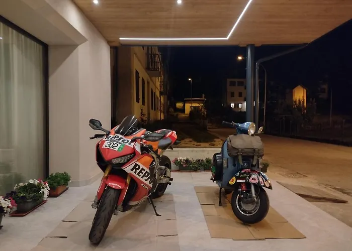 Отель Da Marco Виго-ди-Кадоре